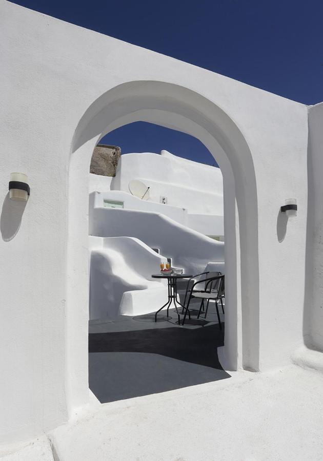 Church And Cave - Santorini Private Residences Mesaria Exteriér fotografie