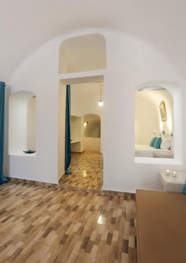Church And Cave - Santorini Private Residences Mesaria Exteriér fotografie